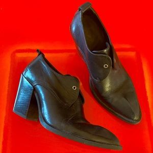 JOHN FLUEVOG Black Witchy Heels